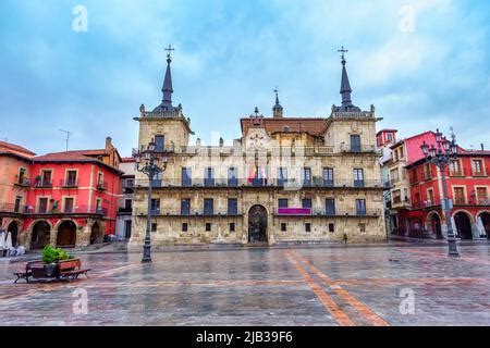 Transgender Dating in Ponferrada, Spain 